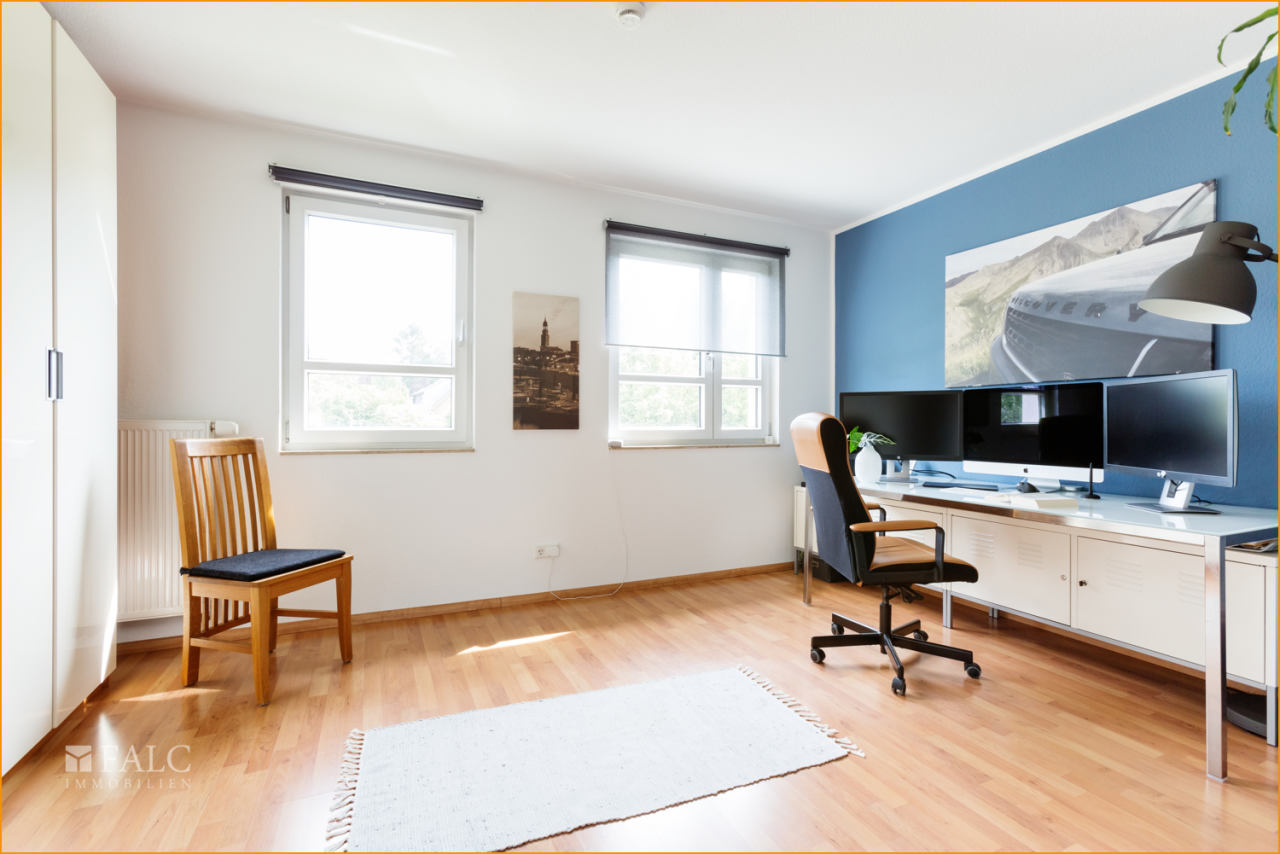 Arbeitszimmer 1.OG Arbeitszimmer 1.OG