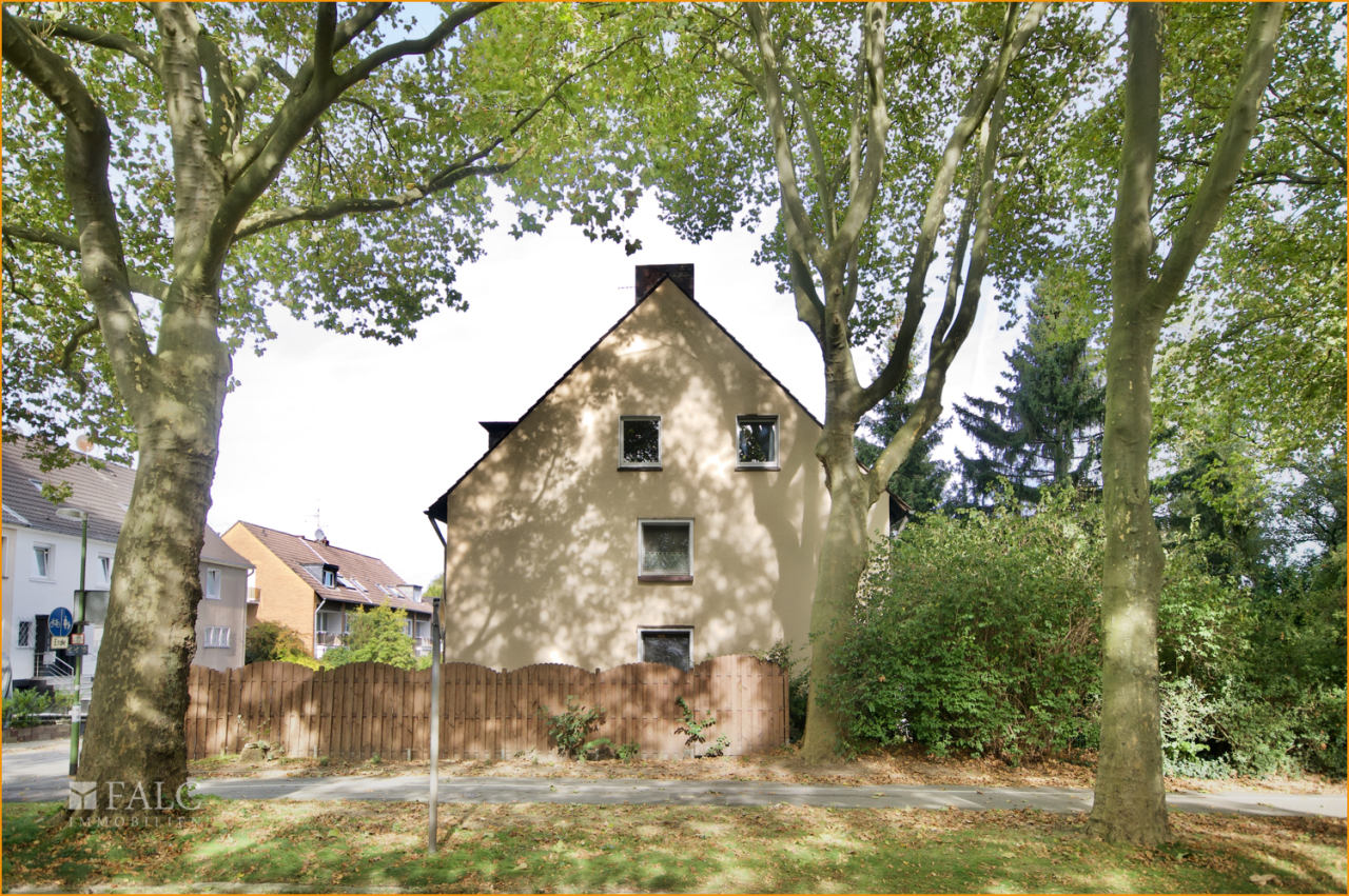 Giebelansicht rechts Giebelansicht rechts