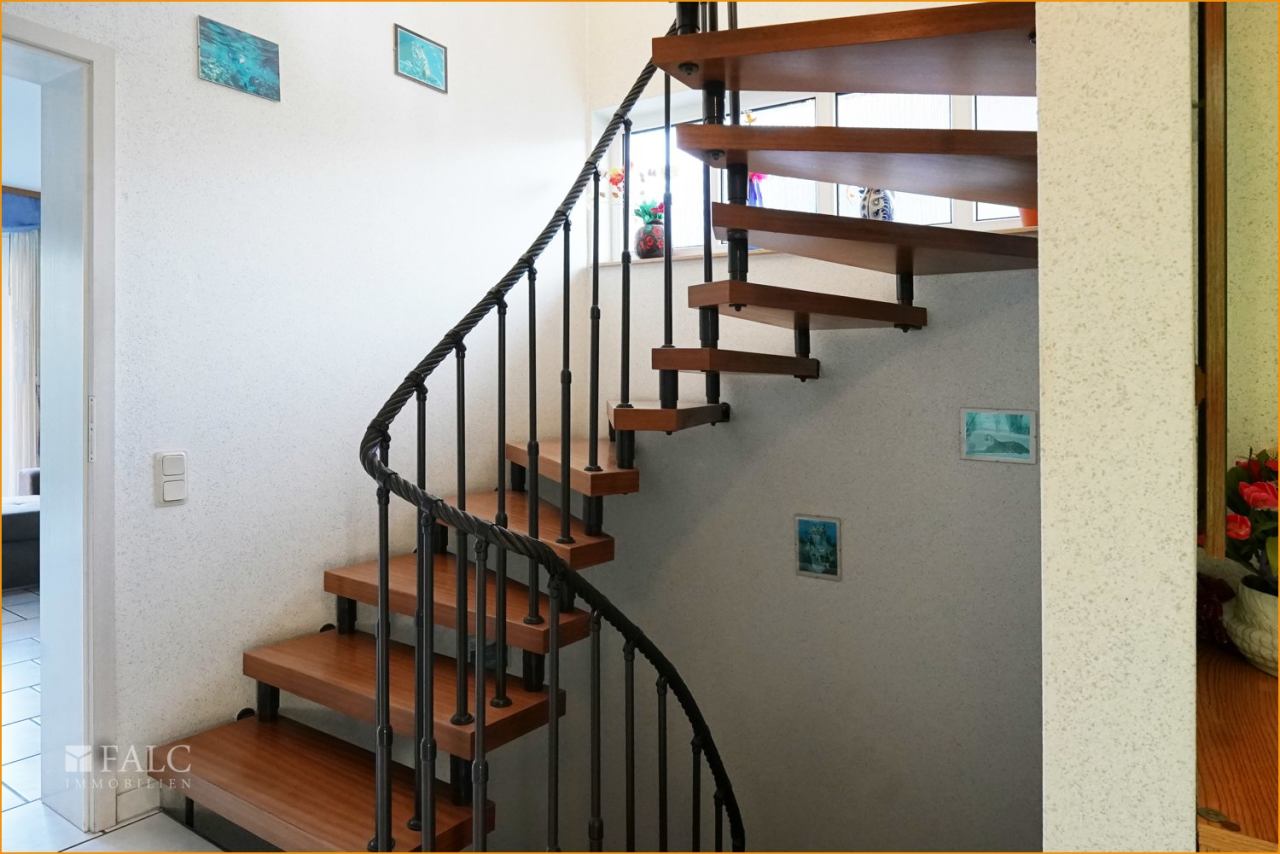 Flur Treppenhaus EG Flur Treppenhaus EG