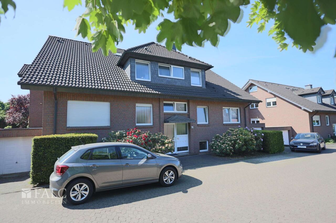 Straßenansicht Straßenansicht