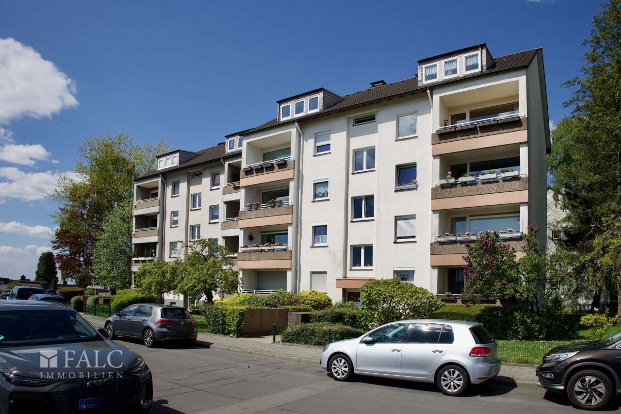 Straßenansicht Straßenansicht