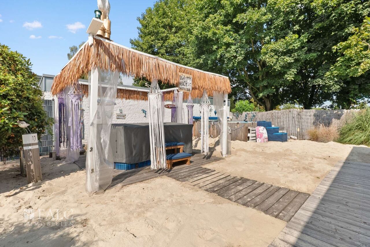 Strandhaus mit Pool Strandhaus mit Pool